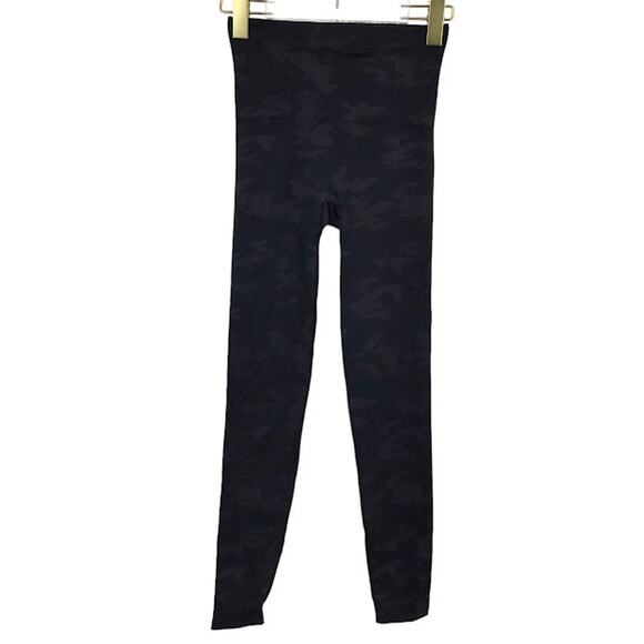 Spanx Look At Me Now Leggings S Black Camo Seamless High Rise Tummy Control - Picture 1 of 3